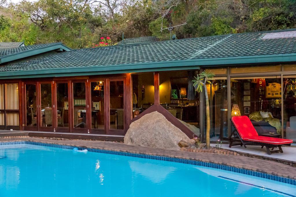 Joern'S Gaestehaus Mbombela Exterior foto