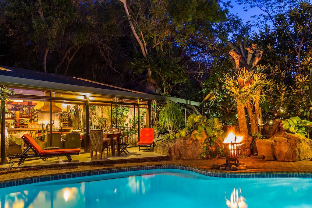 Joern'S Gaestehaus Mbombela Exterior foto
